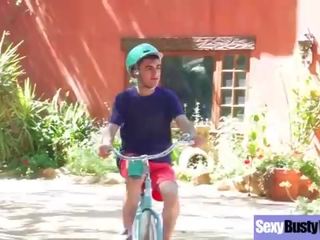 आकर्षक हाउसवाइफ (veronica avluv) साथ बड़ा jugss किसी न किसी हार्डकोर पर कॅम vid-27