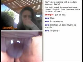 Attractive tetas y pezones una chupando paletas y compilaciòn