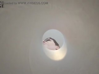 小さな 男 で pringles 缶 vore giantess